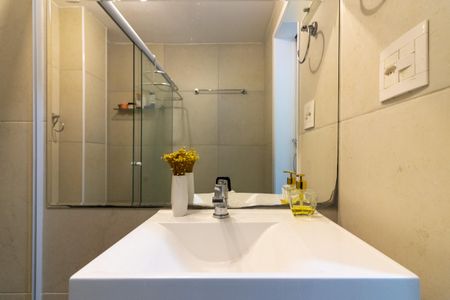 Apartamento para alugar com 50m², 2 quartos e sem vaga Apartamento para alugar com 50m², 2 quartos e sem vagaBanheiro