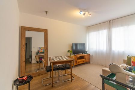 Sala de apartamento para alugar com 2 quartos, 50m² em Indianópolis, São Paulo