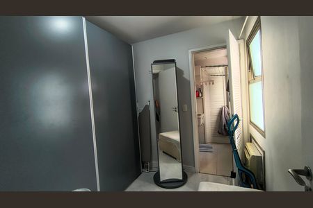 Apartamento à venda com 160m², 4 quartos e 2 vagasQuarto