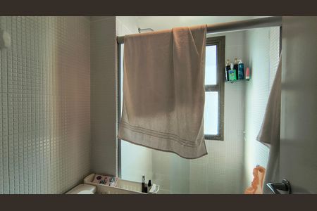 Apartamento à venda com 160m², 4 quartos e 2 vagasBanheiro da Suíte 2 e 3