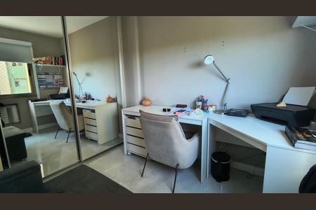 Apartamento à venda com 160m², 4 quartos e 2 vagasSuíte 2