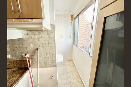 Apartamento à venda com 48m², 2 quartos e 1 vagaCozinha e Área de Serviço