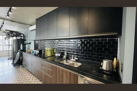 Apartamento à venda com 200m², 2 quartos e 2 vagasFoto 03
