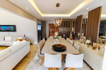 Apartamento para alugar com 240m², 3 quartos e 4 vagas Apartamento para alugar com 240m², 3 quartos e 4 vagasSala 2 - Jantar