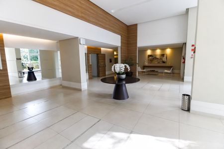 Apartamento para alugar com 240m², 3 quartos e 4 vagas Apartamento para alugar com 240m², 3 quartos e 4 vagasHall de entrada