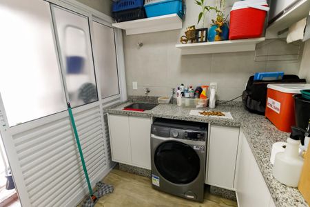 Apartamento para alugar com 240m², 3 quartos e 4 vagas Apartamento para alugar com 240m², 3 quartos e 4 vagasÁrea de Serviço