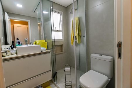 Apartamento para alugar com 240m², 3 quartos e 4 vagas Apartamento para alugar com 240m², 3 quartos e 4 vagasBanheiro da Suíte 1