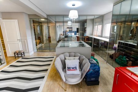 Apartamento para alugar com 240m², 3 quartos e 4 vagas Apartamento para alugar com 240m², 3 quartos e 4 vagasCloset da suíte 2