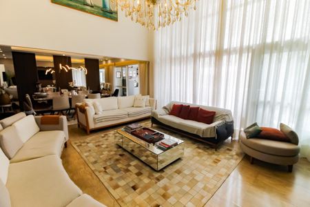 Apartamento para alugar com 240m², 3 quartos e 4 vagas Apartamento para alugar com 240m², 3 quartos e 4 vagasSala 1