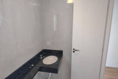 Apartamento à venda com 55m², 2 quartos e 2 vagasBanheiro da Suíte