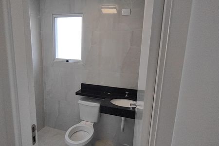 Apartamento à venda com 55m², 2 quartos e 2 vagasBanheiro da Suíte
