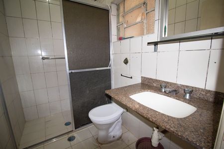 Banheiro de casa para alugar com 1 quarto, 80m² em Vila Albertina, São Paulo