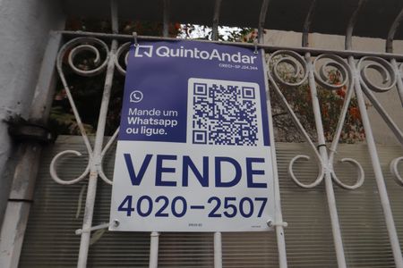 Casa à venda com 177m², 3 quartos e 2 vagasPlaca