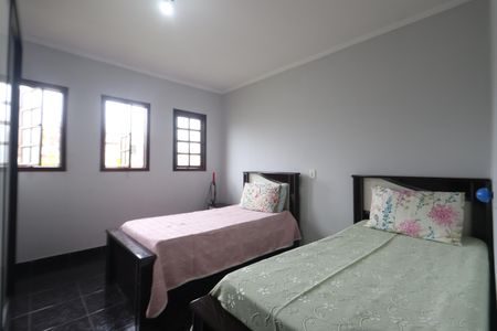 Casa à venda com 177m², 3 quartos e 2 vagasQuarto 1
