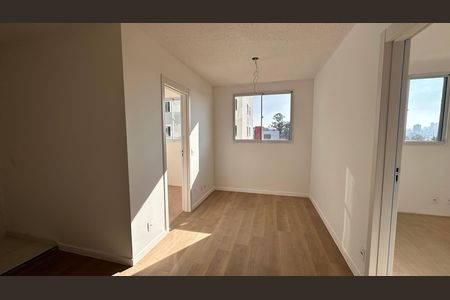 Sala/cozinha de kitnet/studio para alugar com 1 quarto, 34m² em Jardim São Luís, São Paulo