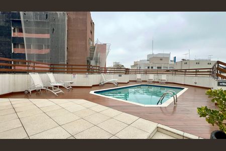Studio para alugar com 30m², 1 quarto e 1 vaga Studio para alugar com 30m², 1 quarto e 1 vagaPiscina