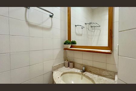 Studio para alugar com 30m², 1 quarto e 1 vaga Studio para alugar com 30m², 1 quarto e 1 vagaBanheiro