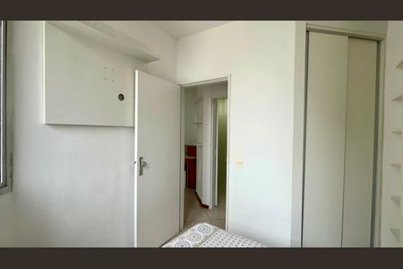 Studio para alugar com 30m², 1 quarto e 1 vaga Studio para alugar com 30m², 1 quarto e 1 vagaQuarto