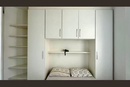 Studio para alugar com 30m², 1 quarto e 1 vaga Studio para alugar com 30m², 1 quarto e 1 vagaQuarto