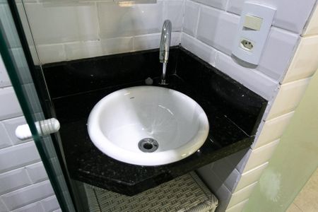 Casa de condomínio para alugar com 47m², 1 quarto e sem vaga Casa de condomínio para alugar com 47m², 1 quarto e sem vagaBanheiro