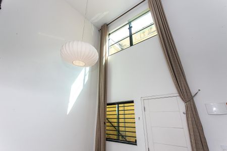 Casa de condomínio para alugar com 47m², 1 quarto e sem vaga Casa de condomínio para alugar com 47m², 1 quarto e sem vagaSala