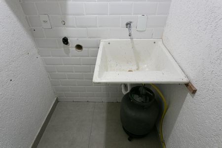 Casa de condomínio para alugar com 47m², 1 quarto e sem vaga Casa de condomínio para alugar com 47m², 1 quarto e sem vagaÁrea de Serviço - Tanque