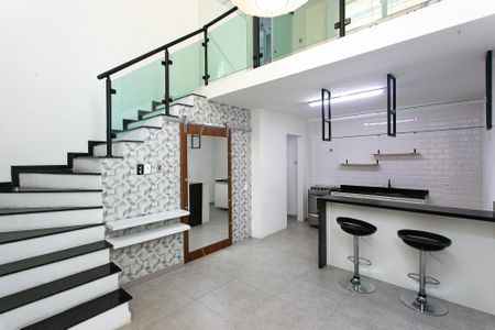 Sala de casa de condomínio para alugar com 1 quarto, 47m² em Vila Carrão, São Paulo