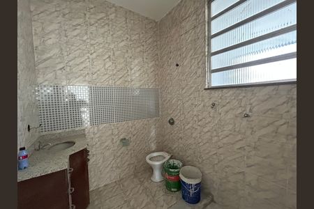Apartamento para alugar com 65m², 2 quartos e sem vagaBanheiro
