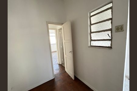 Apartamento para alugar com 65m², 2 quartos e sem vagaQuarto de Serviço