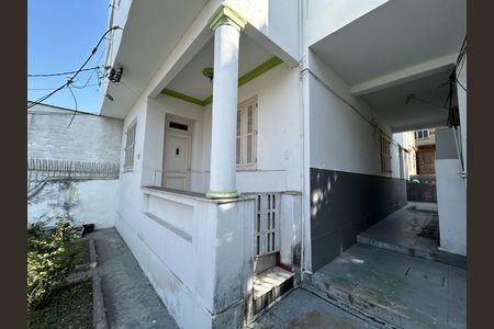 Apartamento para alugar com 65m², 2 quartos e sem vagaFachada