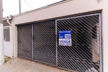Casa à venda com 90m², 2 quartos e 2 vagasFachada