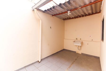 Casa à venda com 90m², 2 quartos e 2 vagasÁrea de Serviço