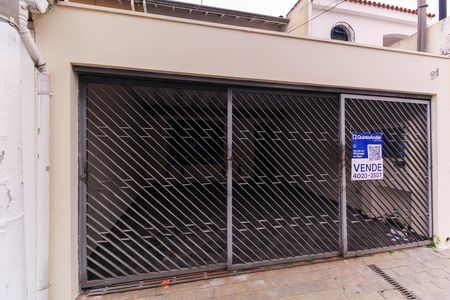 Casa à venda com 90m², 2 quartos e 2 vagasFachada