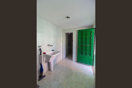Casa à venda com 155m², 2 quartos e 1 vaga
