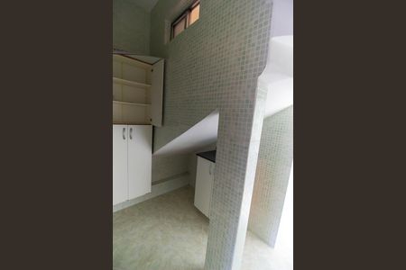 Casa à venda com 155m², 2 quartos e 1 vaga