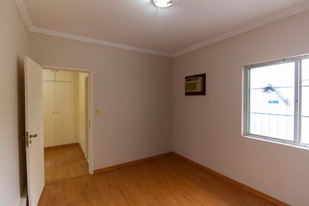 Casa à venda com 155m², 2 quartos e 1 vaga