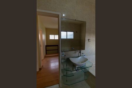 Casa à venda com 155m², 2 quartos e 1 vaga