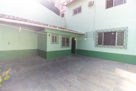 Casa à venda com 155m², 2 quartos e 1 vaga