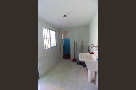 Casa à venda com 155m², 2 quartos e 1 vaga