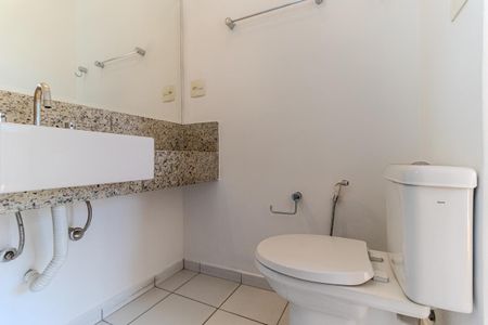 Apartamento para alugar com 154m², 3 quartos e 1 vaga Apartamento para alugar com 154m², 3 quartos e 1 vagaBanheiro da Suíte