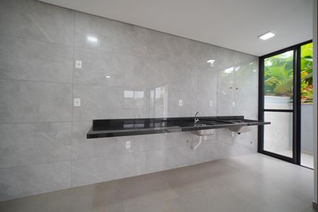 Casa para alugar com 120m², 2 quartos e 2 vagasCozinha