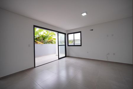 Sala de casa para alugar com 2 quartos, 120m² em Ingleses Norte, Florianópolis