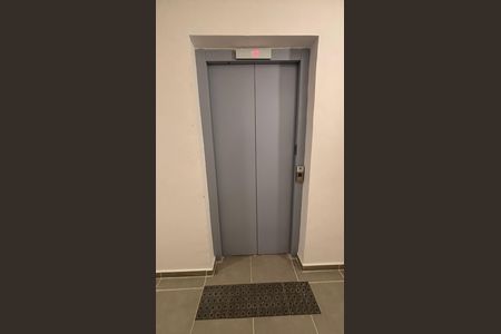 Apartamento à venda com 35m², 2 quartos e sem vagaÁrea externa