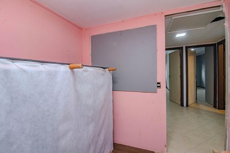 Quarto 1 de casa para alugar com 4 quartos, 146m² em Jardim Itu, Porto Alegre