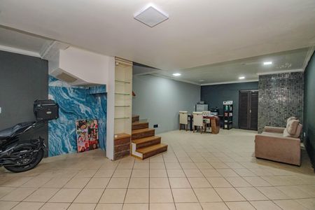 Sala de casa para alugar com 4 quartos, 146m² em Jardim Itu, Porto Alegre