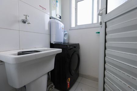 Apartamento à venda com 54m², 2 quartos e 1 vaga Apartamento à venda com 54m², 2 quartos e 1 vagaÁrea de Serviço