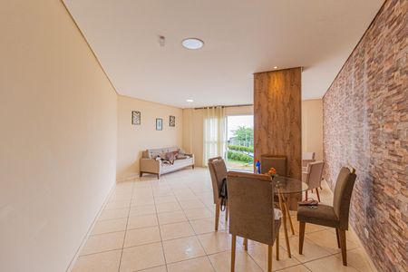 Apartamento à venda com 52m², 2 quartos e 1 vaga Apartamento à venda com 52m², 2 quartos e 1 vagaÁrea comum - Salão de festas