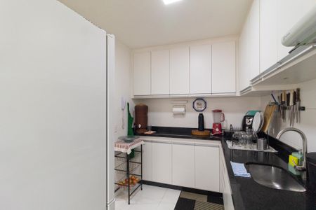 Apartamento à venda com 52m², 2 quartos e 1 vaga Apartamento à venda com 52m², 2 quartos e 1 vagaCozinha e Área de Serviço