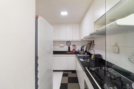 Apartamento à venda com 52m², 2 quartos e 1 vaga Apartamento à venda com 52m², 2 quartos e 1 vagaCozinha e Área de Serviço