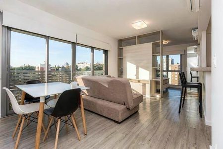 Sala de apartamento para alugar com 1 quarto, 47m² em São João, Porto Alegre
